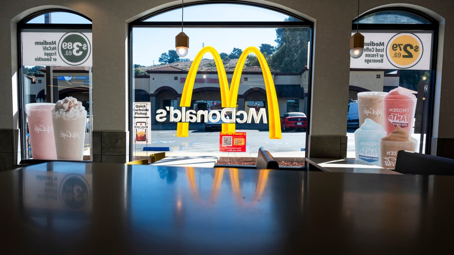 McDonald's, Chipotle warn of weak first quarter