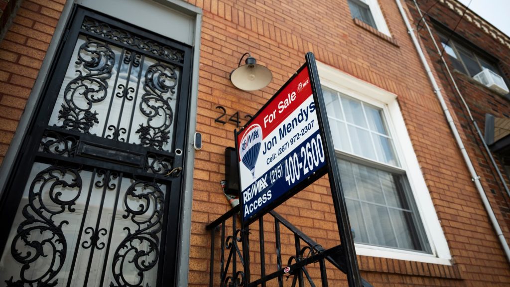 January Home Sales Plummet as Prices Reach Record Highs