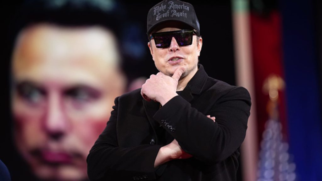 Musk Criticizes X Community Notes Following Ukraine Content Adjustments