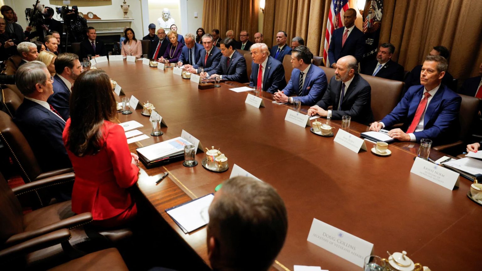 Trump’s ‘Gold Card’ Visa Offers Hidden Tax Benefits for Affluent Recipients Trump's 'Gold Card' Visa Offers Hidden Tax Benefits for Affluent Recipients