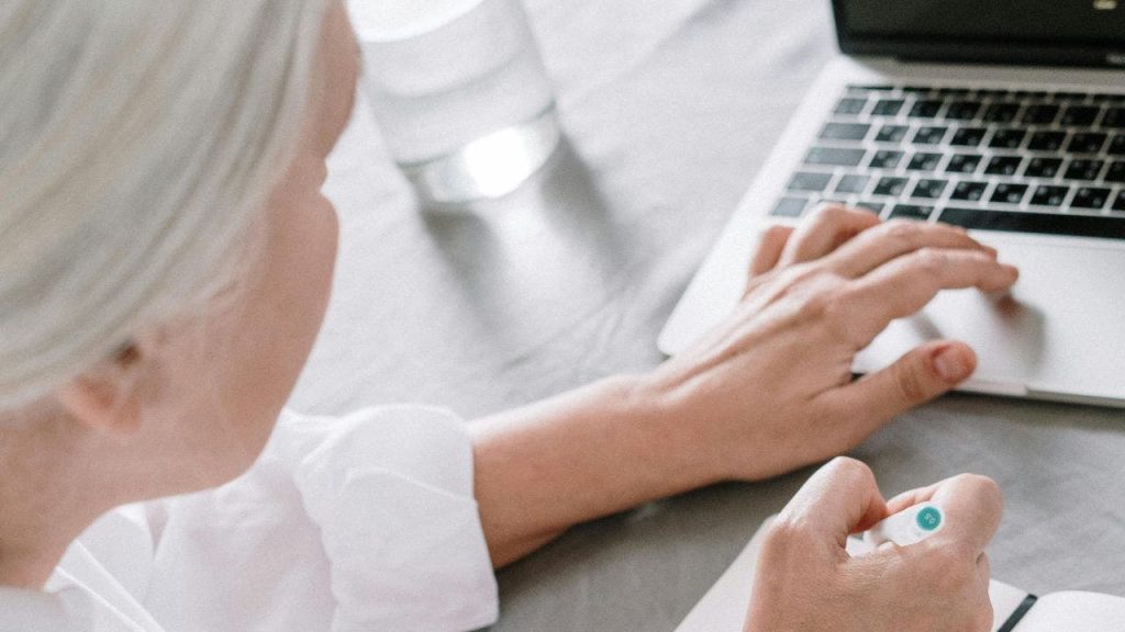 Understanding Online Language for Personal Information Protection