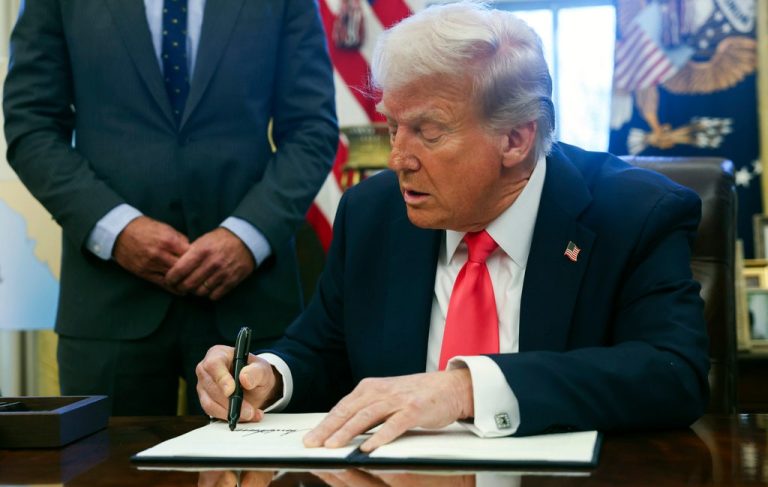 Trump Signs Executive Order to Ensure Transparency in Healthcare Pricing