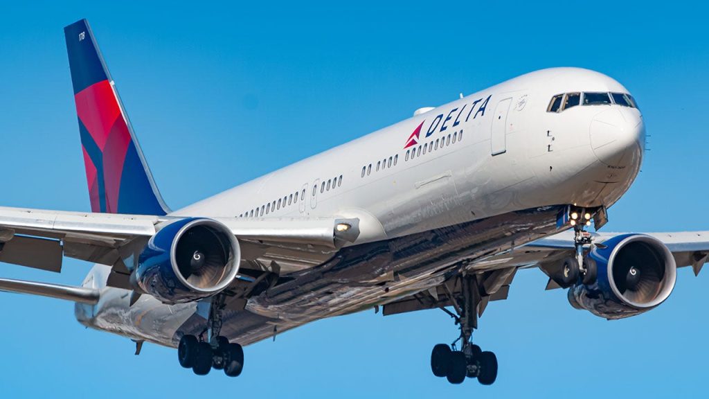 Delta Flight Returns to Charlotte Shortly After Takeoff