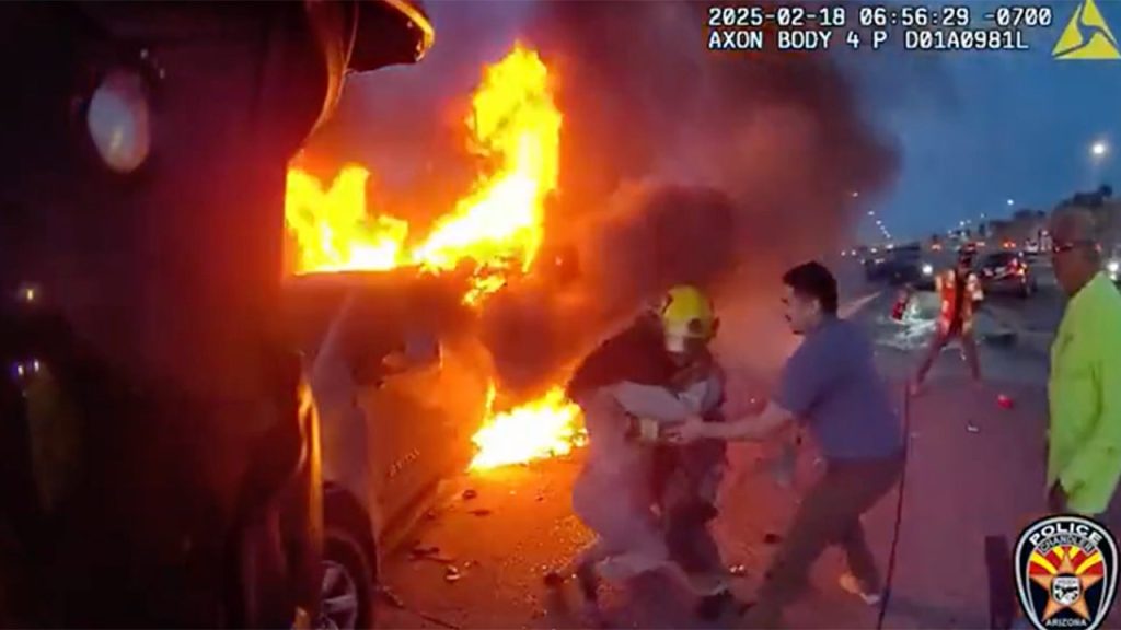Off-Duty First Responders Rescue Woman from Burning Vehicle