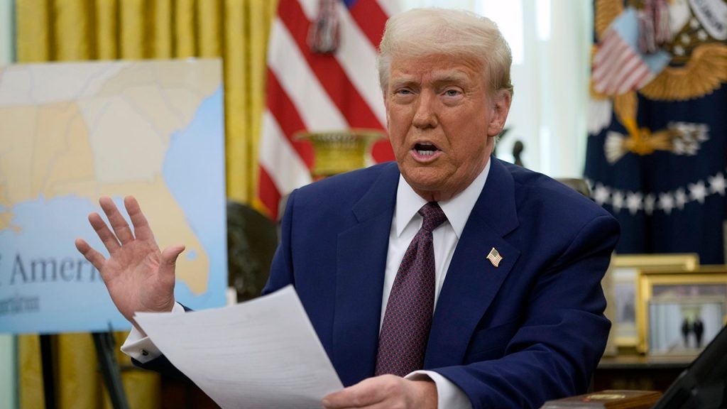 Trump Orders Reduction of Federal Bureaucracy Through Executive Action