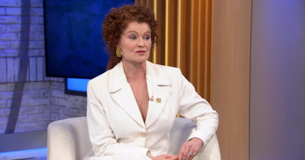 Rebecca Wisocky Discusses Character Twist and Success of 'Ghosts'