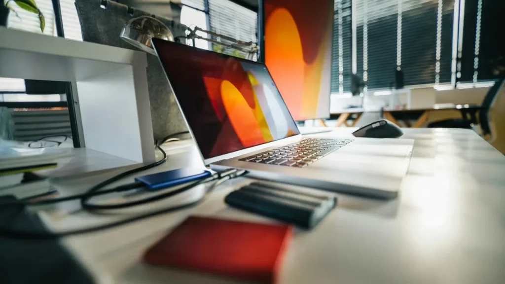 Guide to Transferring Data from Old Laptops to New Across Multiple Platforms