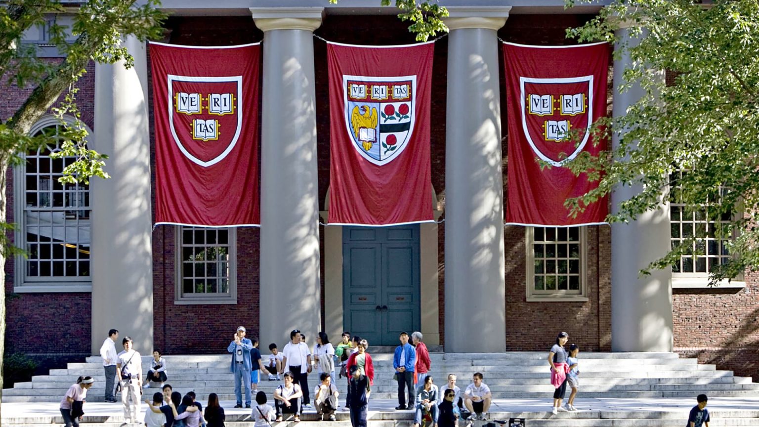 Harvard Implements Tuition-Free Policy for Eligible Students, Expanding Access