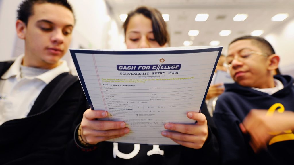 A Guide to Understanding College Financial Aid Offers