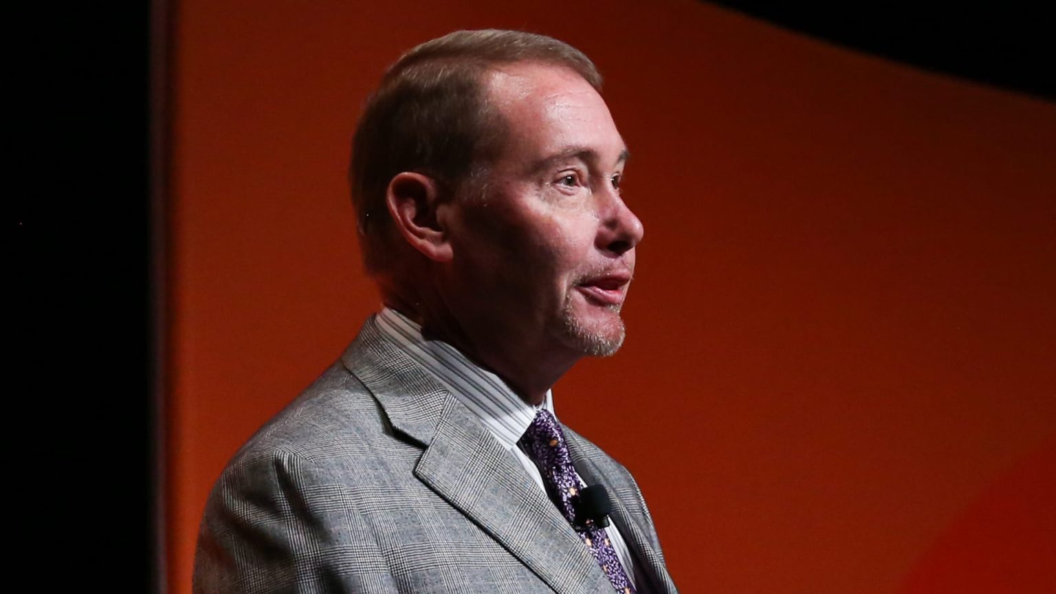 Gundlach Warns of Increased Risks and Heightened Recession Likelihood