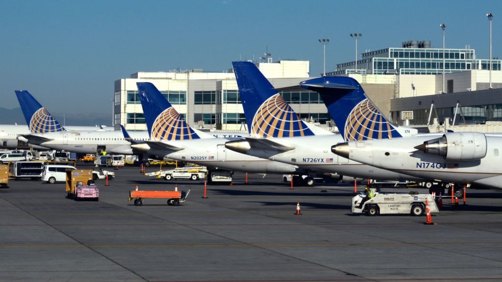 United Airlines Increases Annual Fees for Lounges and Credit Cards
