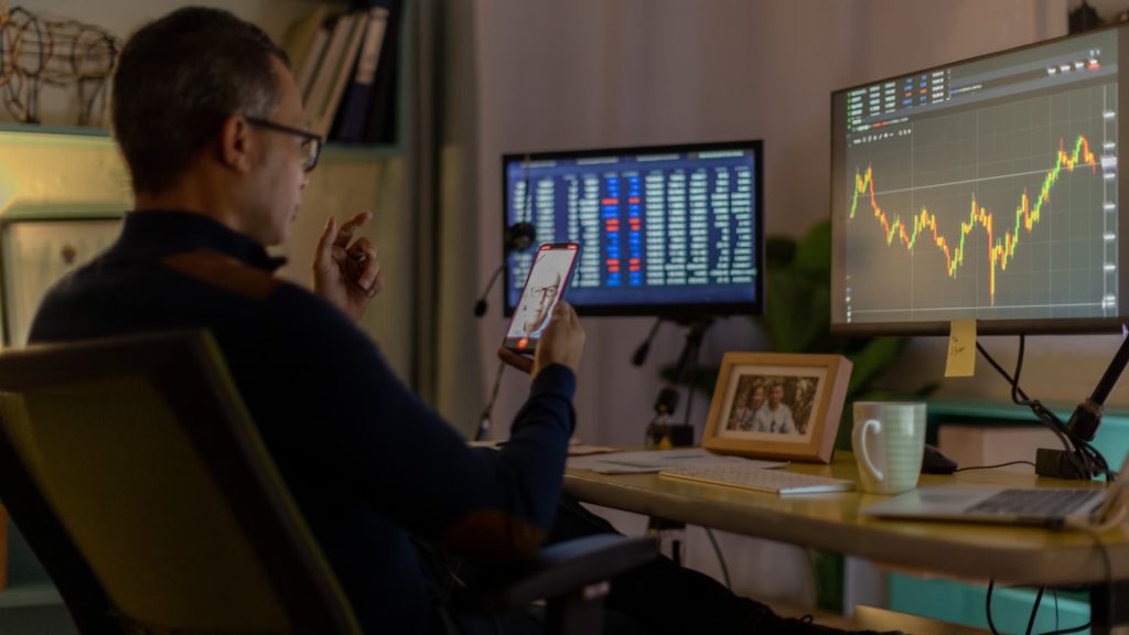 Investors Advised to Consider Safer Stock Options