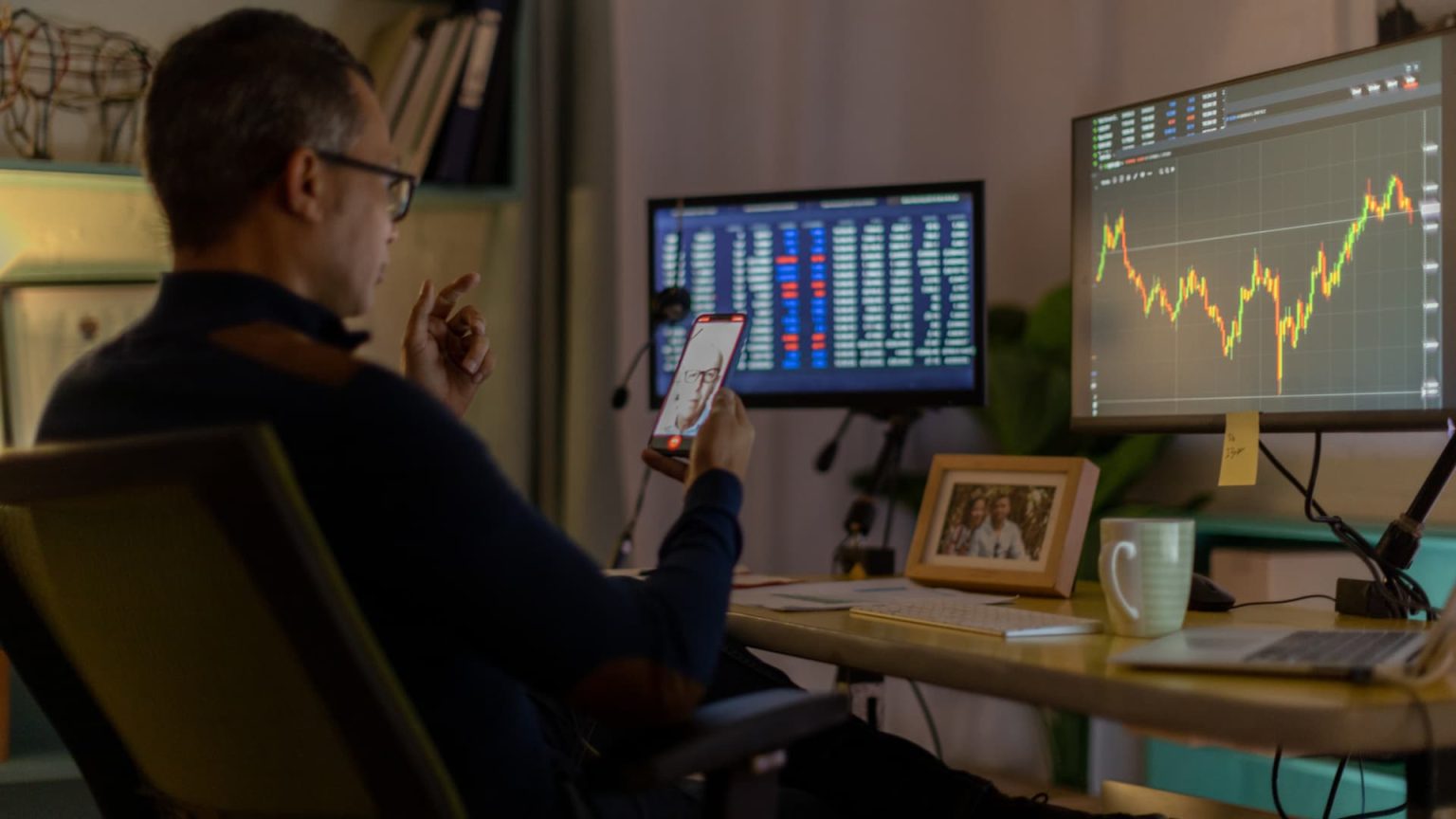Investors Advised to Consider Safer Stock Options