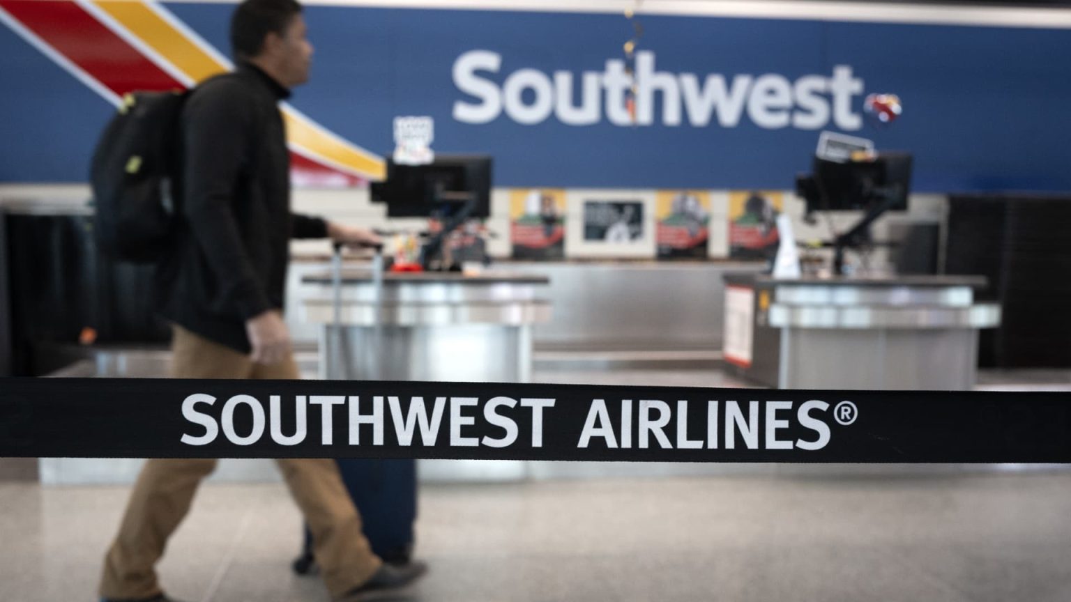Southwest Airlines Ends Free Checked Baggage Policy