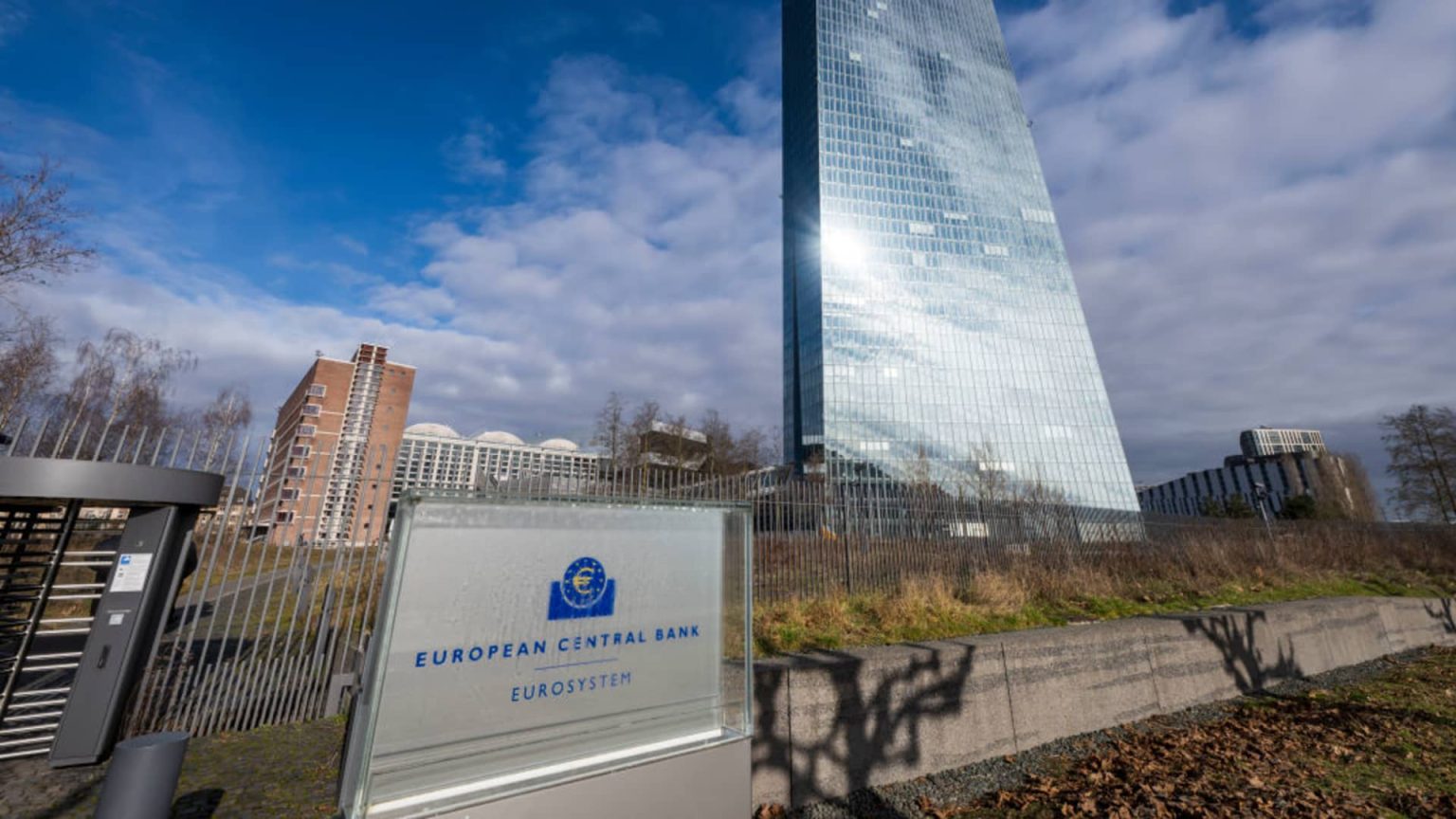 European Central Bank Approaches Final Easy Rate Cut Amid Tariff Uncertainty