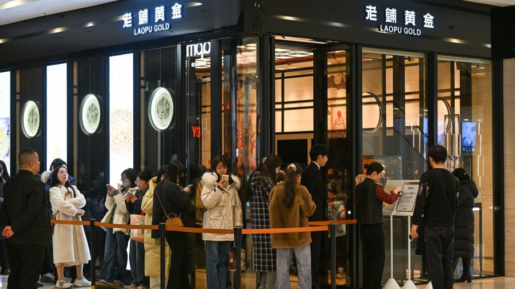 Chinese Consumer Companies Indicate Resurgence in Spending