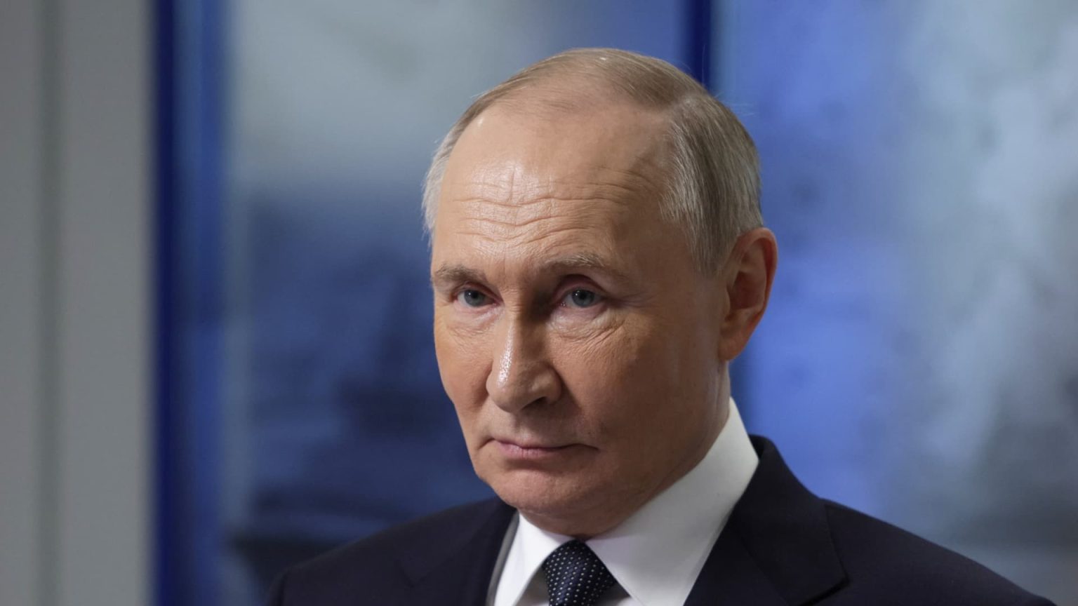 Putin Warns Against Dismissing Trump's Greenland Proposal