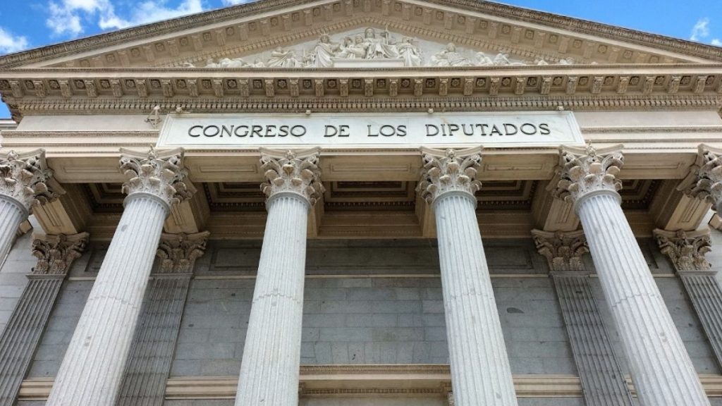 Spain Proposes Fines of Up to €35 Million for AI Companies Over Content Mislabelling