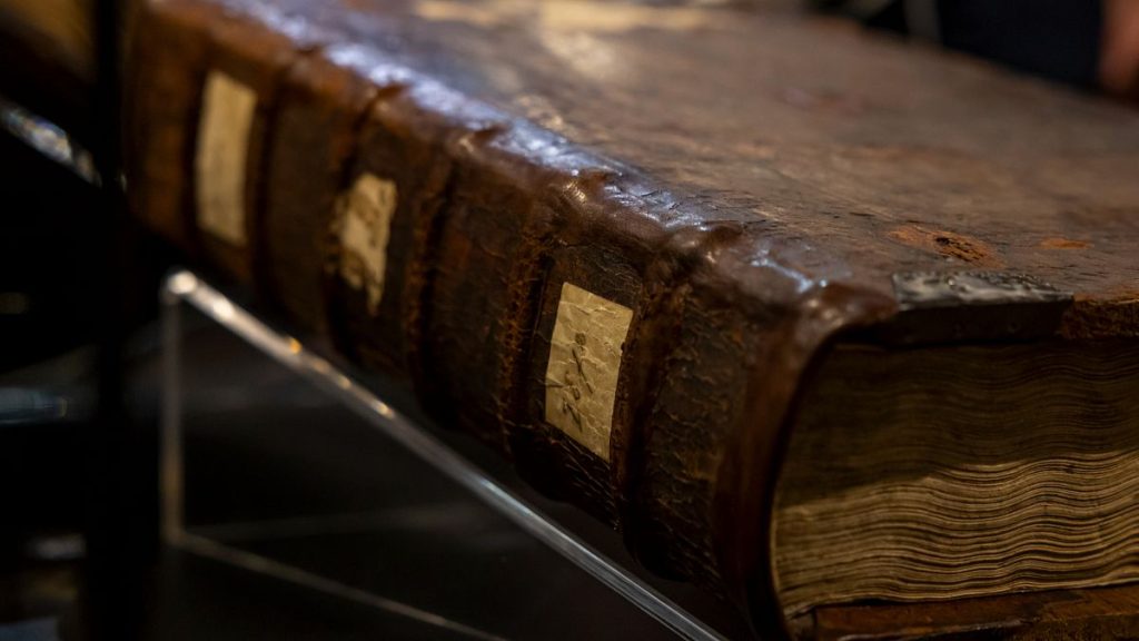 570-Year-Old Gutenberg Bible Exhibited in Warsaw
