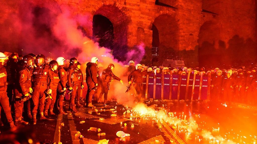 Turkey's CHP Calls for Peaceful Protests Following Istanbul Mayor's Arrest Amid Ban