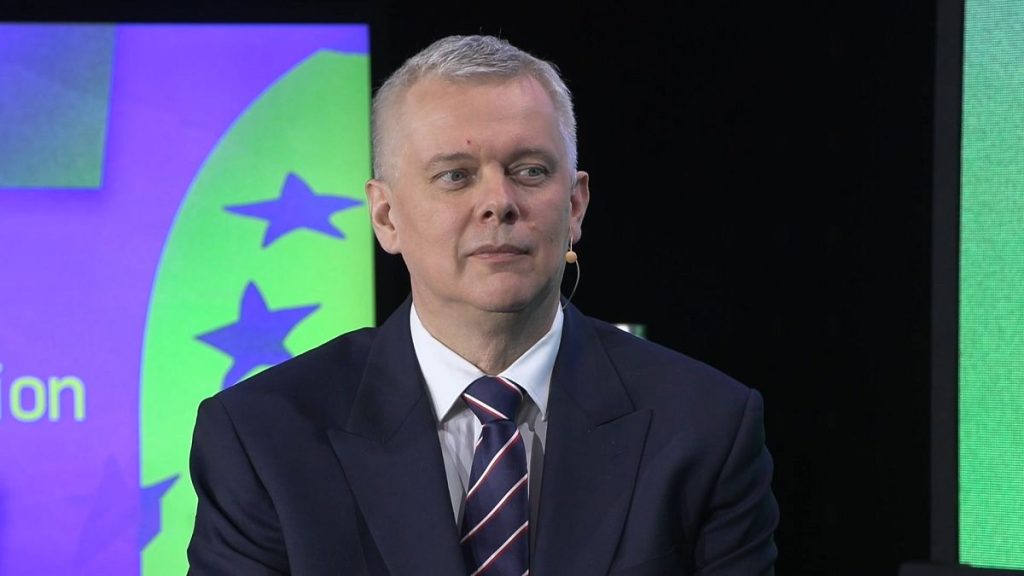 Poland Rejects Migration Pact, Announces Minister