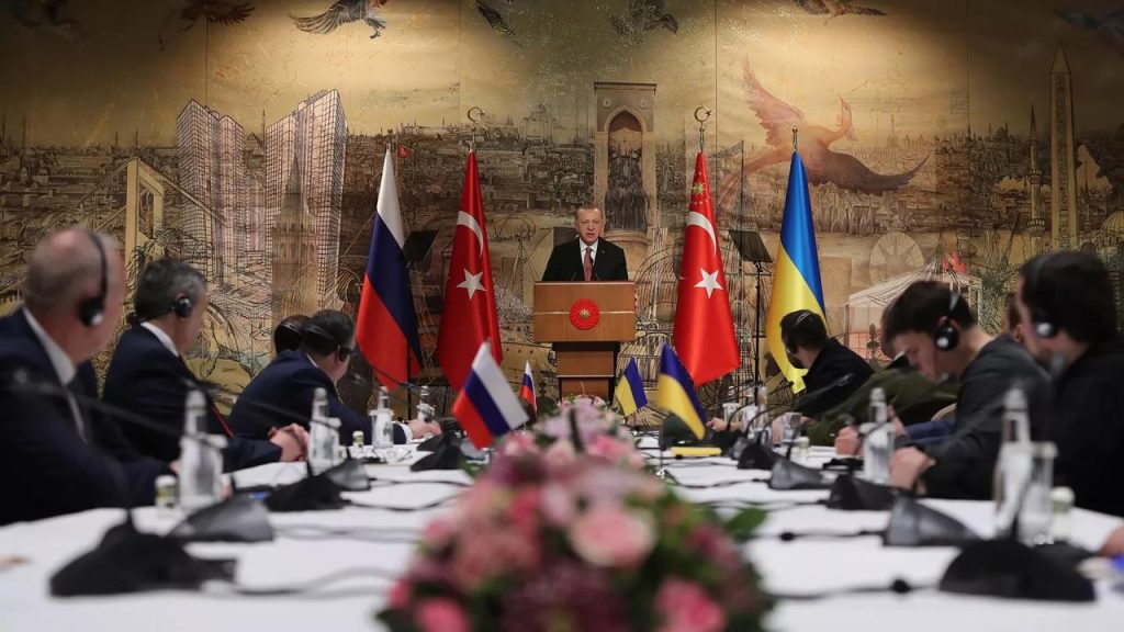 Turkey Offers to Host Ukraine-Russia Peace Talks at London Summit