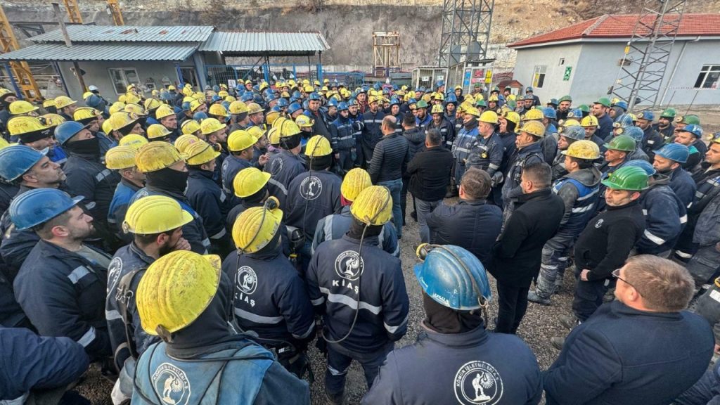 Turkish Miners Stage Underground Protest Against Privatization