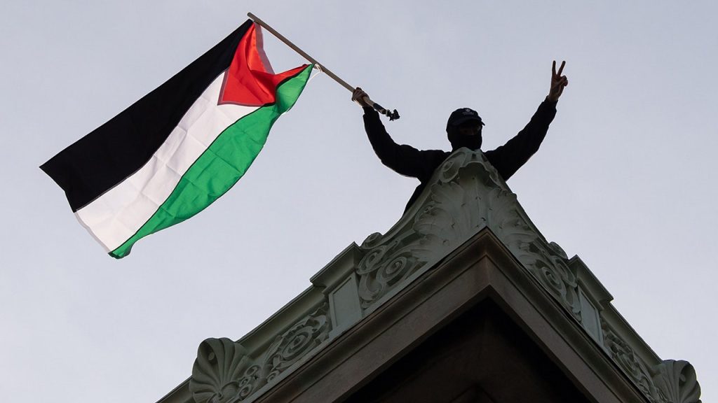Professor Challenges Columbia's Tolerance of Antisemitism in New Newsletter