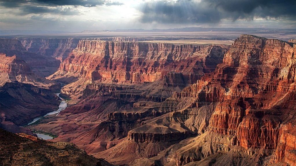 Family Disappears During Las Vegas to Grand Canyon Road Trip, Authorities Investigate
