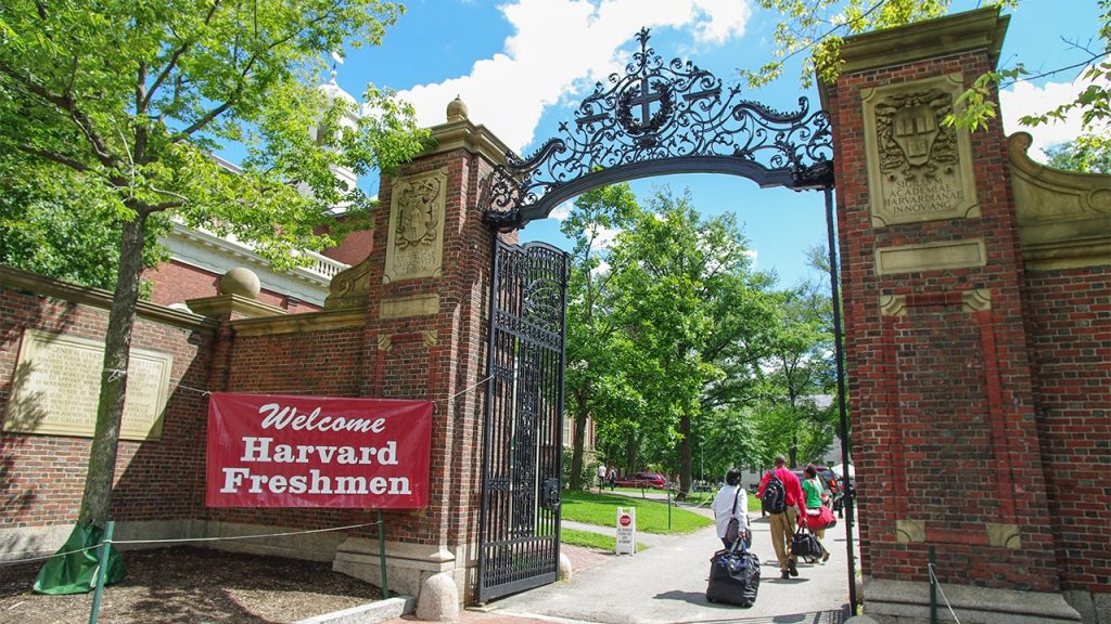 Harvard to Provide Free Tuition for Most American Students