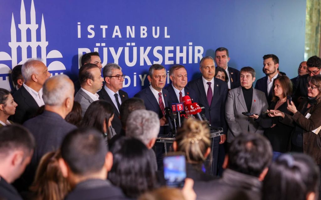 Turkey's Opposition Party Schedules Emergency Congress to Avert Government Control