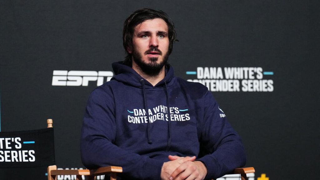 Kickboxing Champion Turns Down UFC Contract Over Salary Negotiation Restrictions
