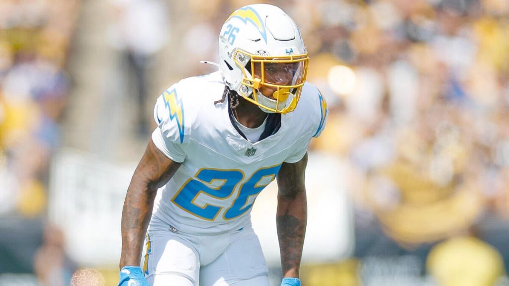 Top 10 NFL Free Agents Still Available, Including Rodgers and Samuel Jr.