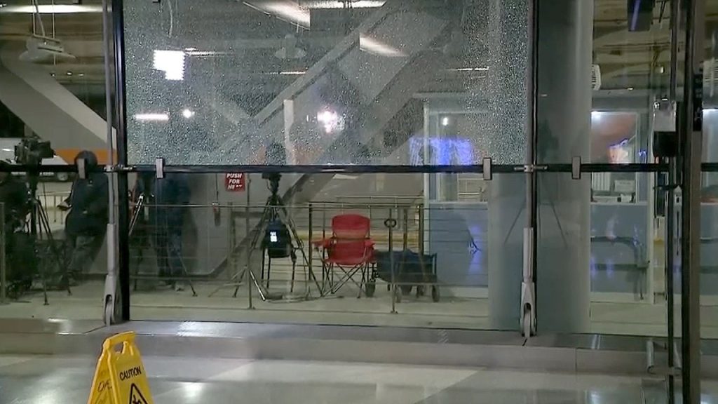 Shooting at Chicago O'Hare Airport Injures One During Altercation