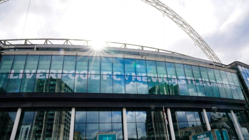 EFL Cup Final: Liverpool vs. Newcastle – Viewing Details, Odds, and Predictions