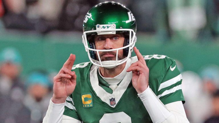 NFL Free Agency 2025: Top 10 Free Agents Include Rodgers, Reid, and Dowdle