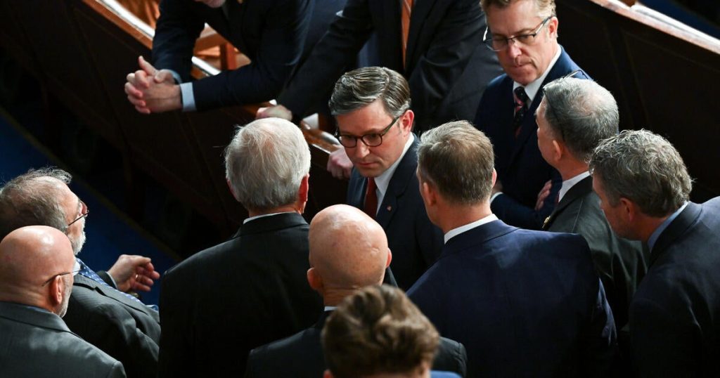 House GOP Seeks Stopgap Bill to Prevent Government Shutdown Amid Trump Meetings with Holdouts