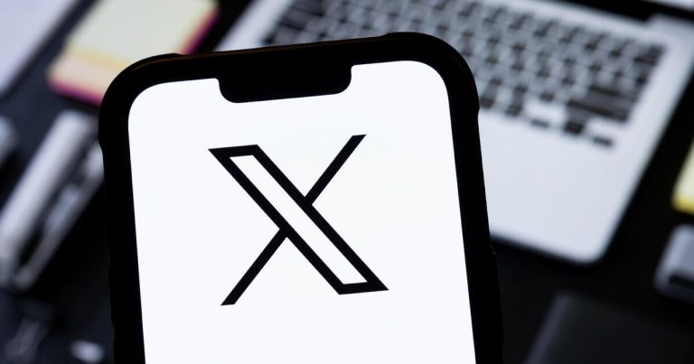 X Experiences Outage Amid Claims of Cyberattack, Affecting Users