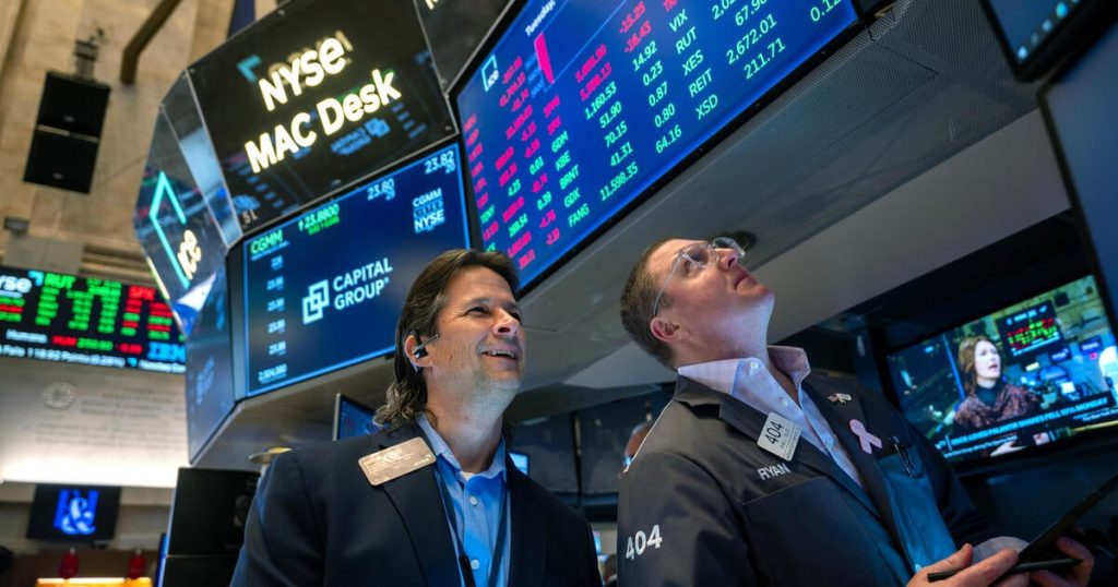 Stocks Tumble Amid Tariff Concerns