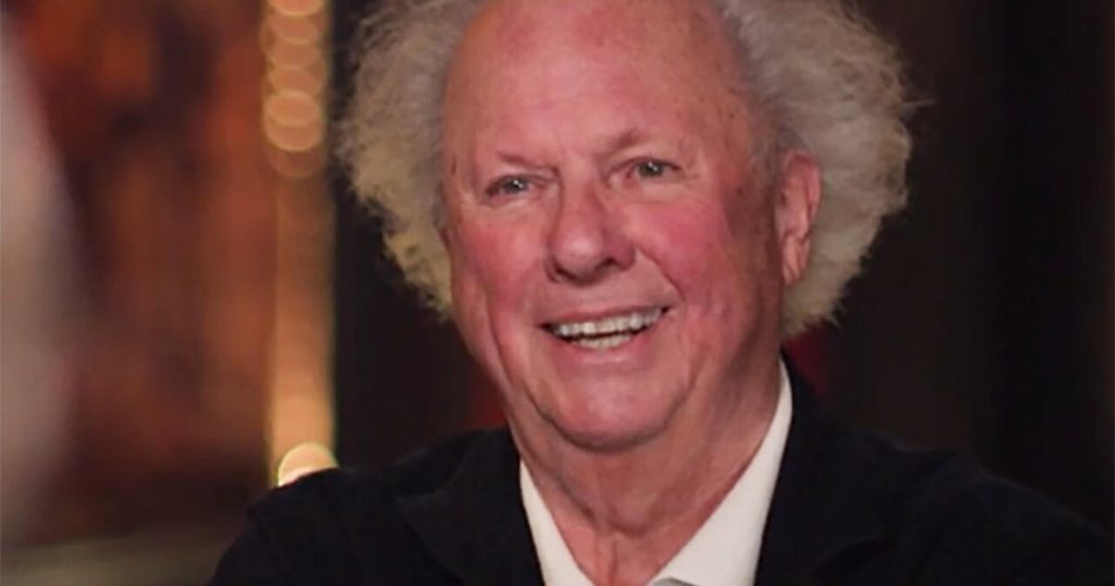 Graydon Carter Reflects on Life in New Memoir "When the Going Was Good"