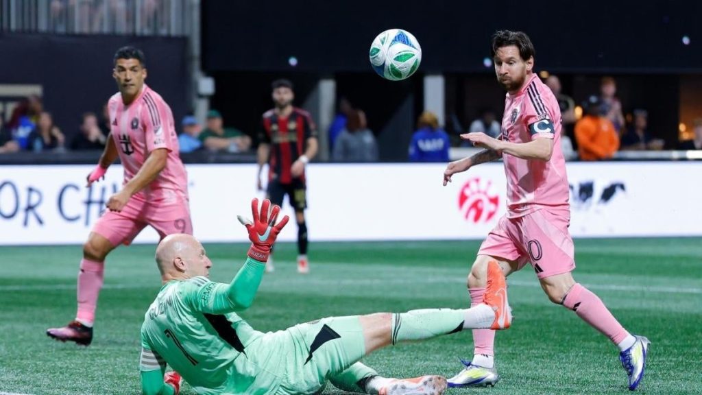 Lionel Messi Scores First MLS Goal of the Season with Impressive Play