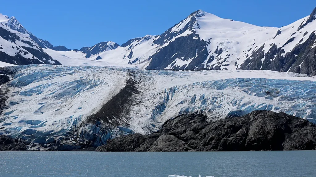 Avalanche Claims Lives of Three Skiers in Remote Alaska Range