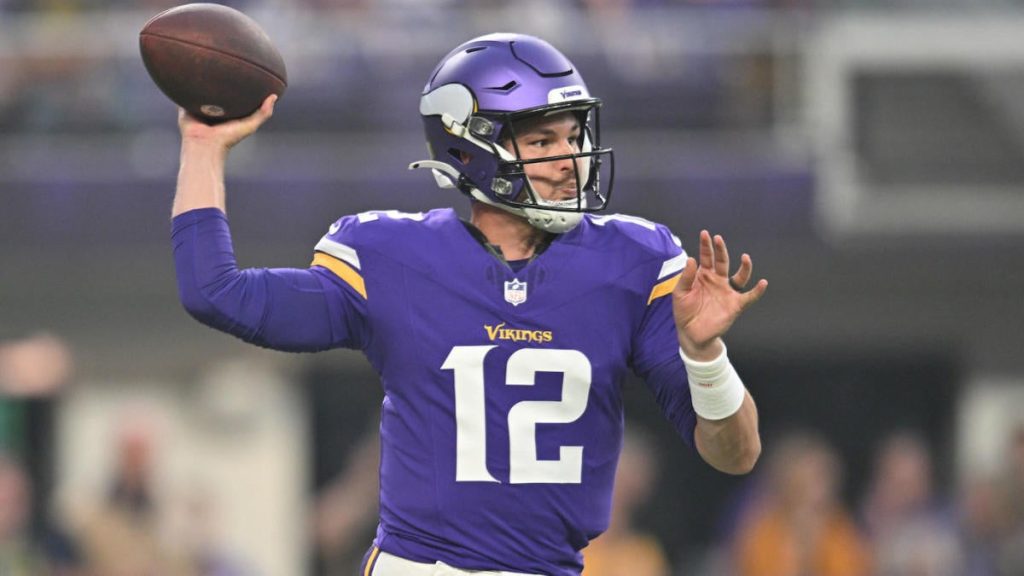 Jaguars Name New Backup Quarterback Behind Trevor Lawrence
