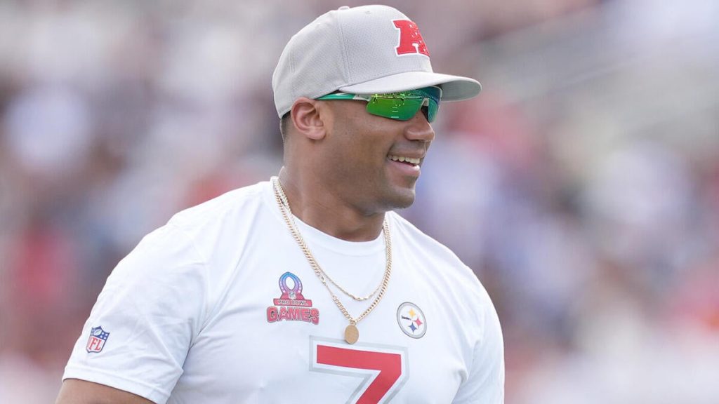 Giants QB Russell Wilson Aims to Lead as Starter
