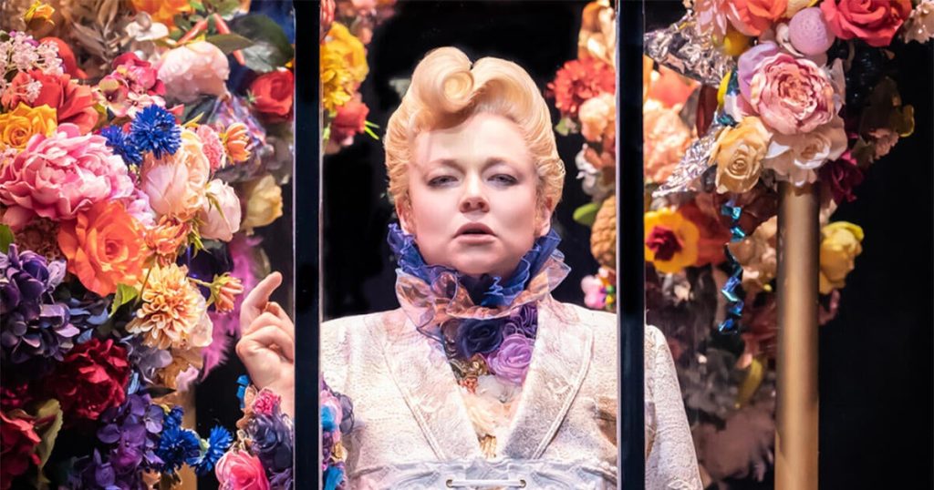 Sarah Snook Shines in Diverse Role in "The Picture of Dorian Gray"