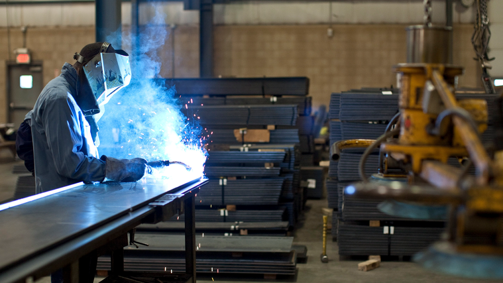 AI Threatens White-Collar Jobs, While Dirty Jobs Offer New Opportunities
