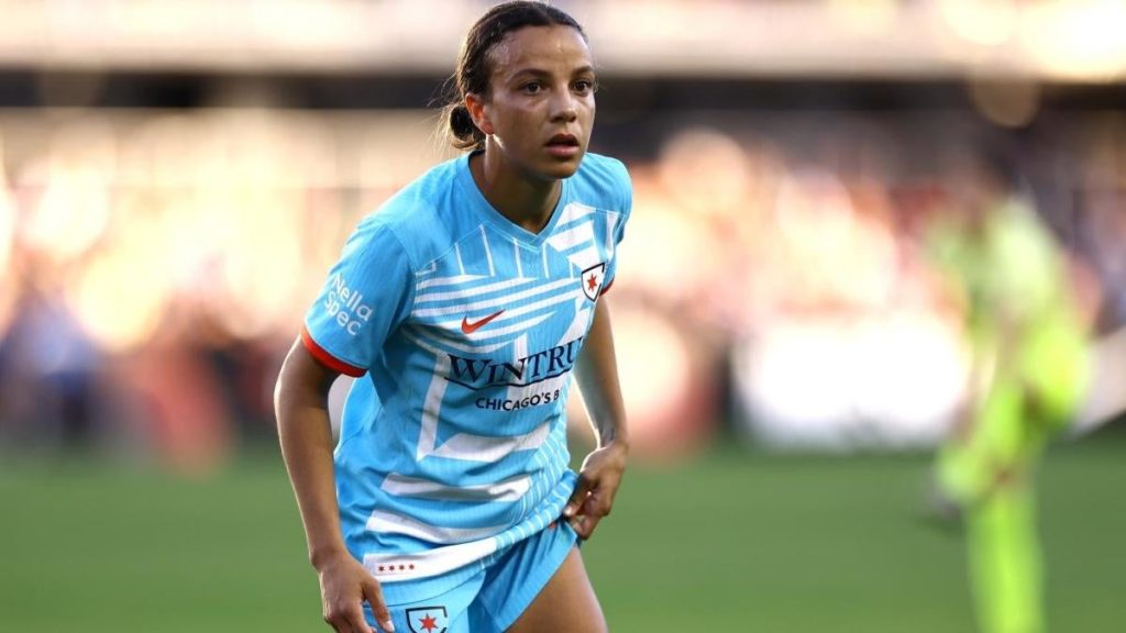 Mallory Swanson to Miss Start of NWSL Season; Return Timeline Uncertain