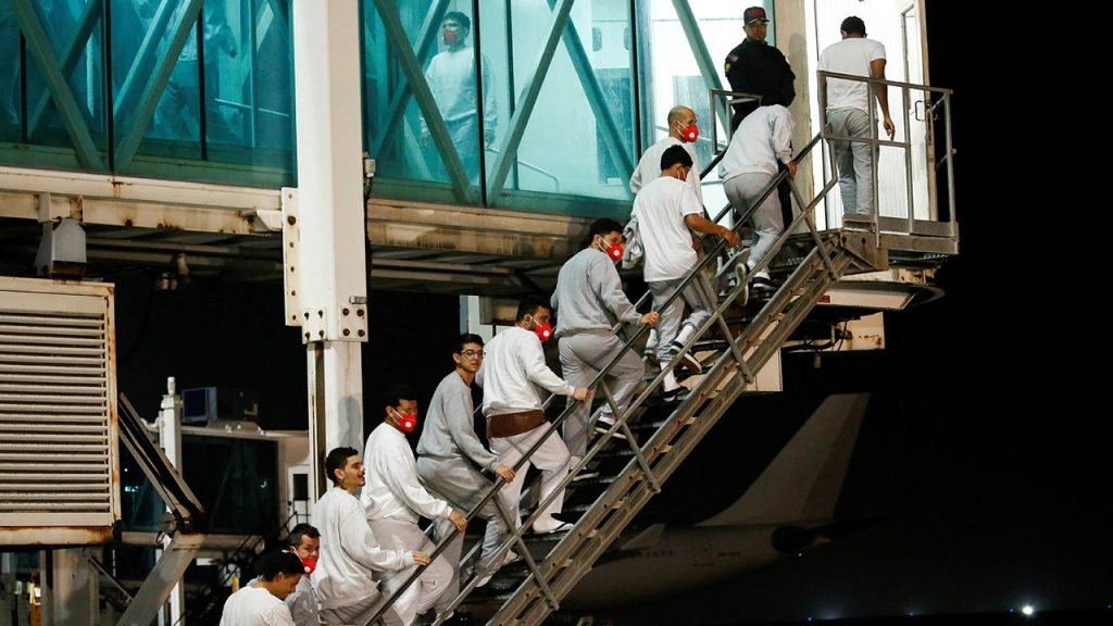 US Resumes Deportation Flights to Venezuela