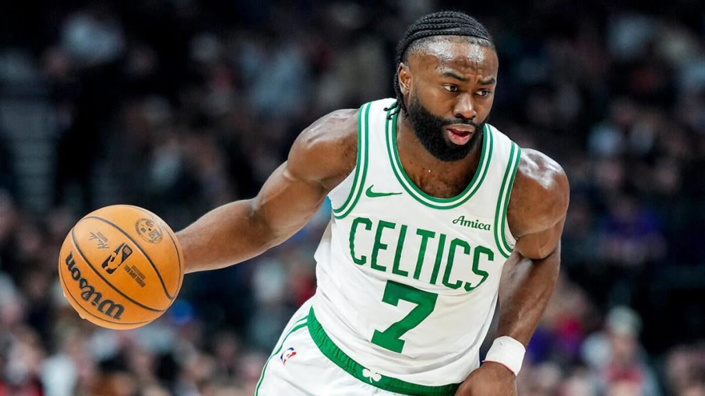 Celtics' Jaylen Brown Cleared for Game 1, No Minutes Restriction