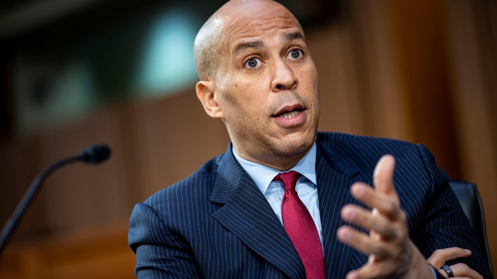 Sen. Cory Booker Calls for Congressional Hearings on Potential Insider Trading Related to Trump's Tariffs